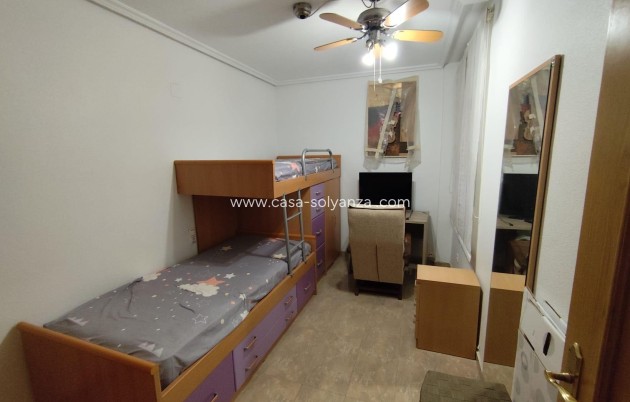 Resale - Apartment / flat - Torrevieja - Estacion Autobuses