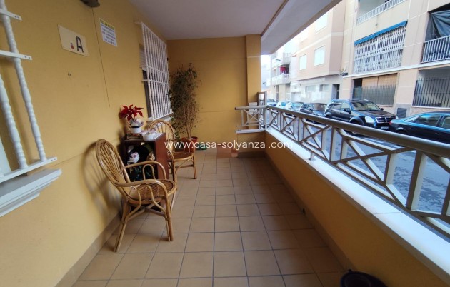 Resale - Apartment / flat - Torrevieja - Estacion Autobuses
