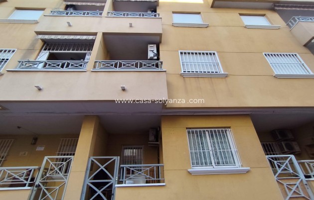 Resale - Apartment / flat - Torrevieja - Estacion Autobuses