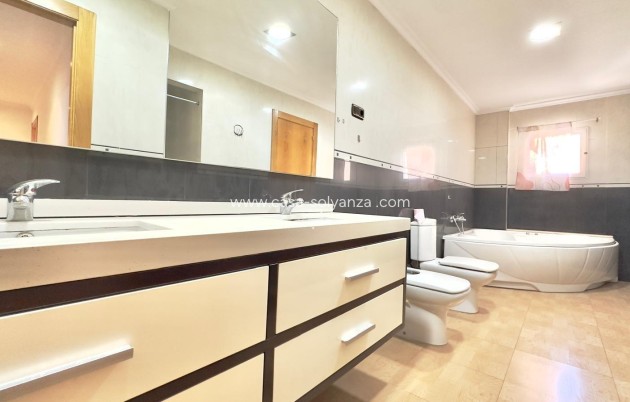 Revente - Appartement - Torrevieja - Center