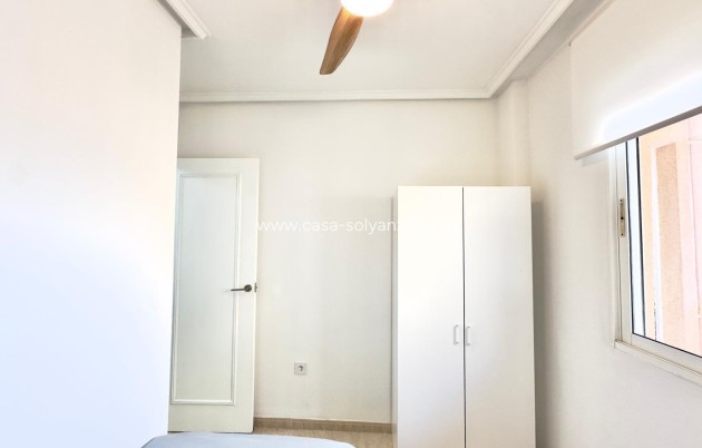 Herverkoop - Appartement / flat - Torrevieja - Center