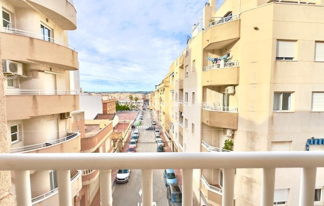 Herverkoop - Appartement / flat - Torrevieja - Center