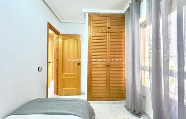 Herverkoop - Appartement / flat - Torrevieja - Playa del Cura