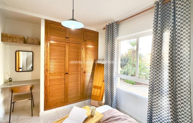 Herverkoop - Appartement / flat - Torrevieja - Playa del Cura