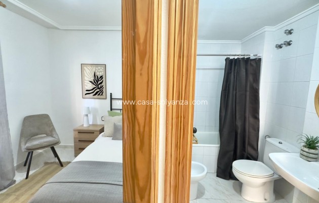 Herverkoop - Appartement / flat - Torrevieja - Playa del Cura