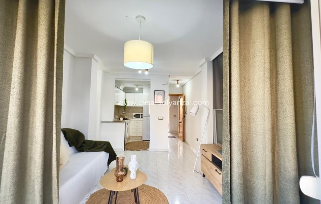 Herverkoop - Appartement / flat - Torrevieja - Playa del Cura