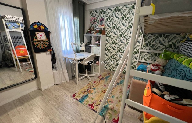 Revente - Appartement - Torrevieja - Aguas nuevas