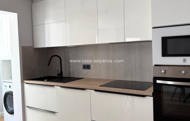 Herverkoop - Appartement / flat - Torrevieja - Paseo Maritimo