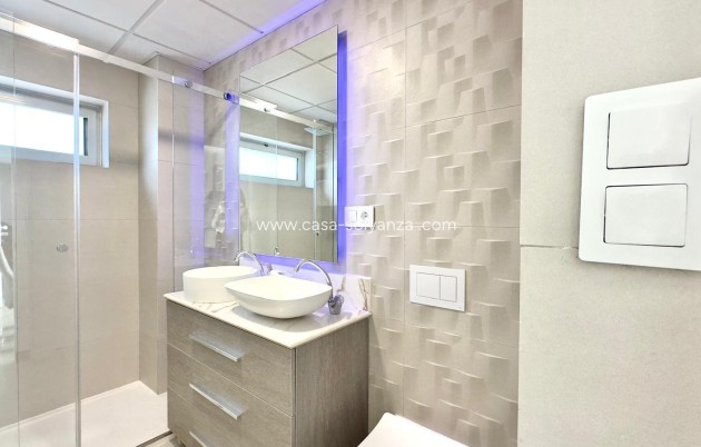 Resale - Apartment / flat - Finestrat