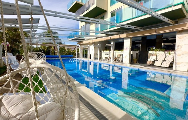 Resale - Apartment / flat - Finestrat