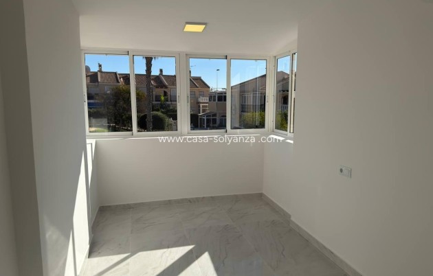 Revente - Maison de ville - Torrevieja - Aguas nuevas