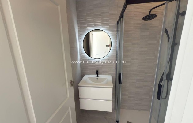 Revente - Maison de ville - Torrevieja - Aguas nuevas