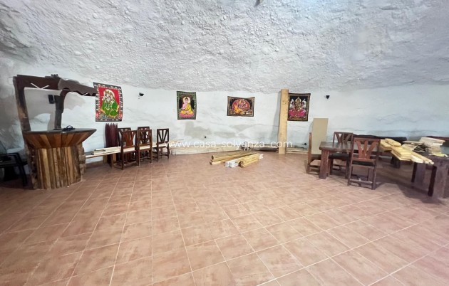 Revente - Commercial - Abanilla - Inland