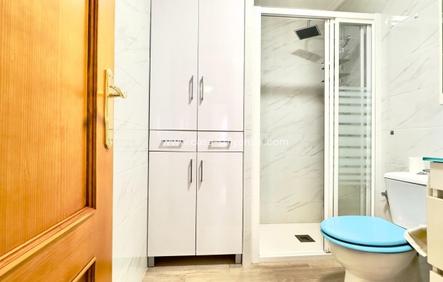 Revente - Appartement - Torrevieja - Center