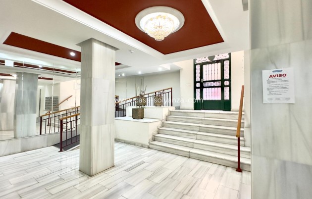 Revente - Appartement - Torrevieja - Center