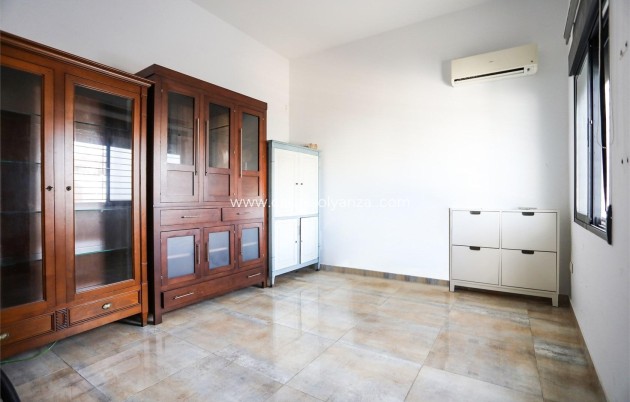 Resale - Villa - Pilar de la Horadada - Costa Blanca