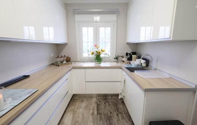 Herverkoop - Villa - San Miguel de Salinas - Las Filipinas