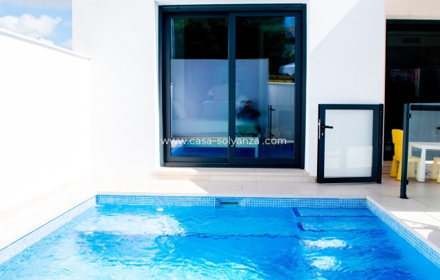 Resale - Villa / Semi detached - Formentera de Segura