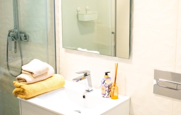 Resale - Villa / Semi detached - Formentera de Segura