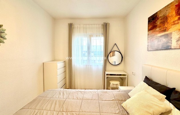 Herverkoop - Appartement / flat - Torrevieja - Center