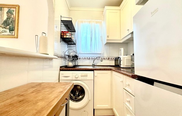 Herverkoop - Appartement / flat - Torrevieja - Center