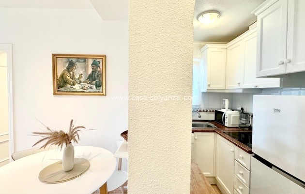 Herverkoop - Appartement / flat - Torrevieja - Center