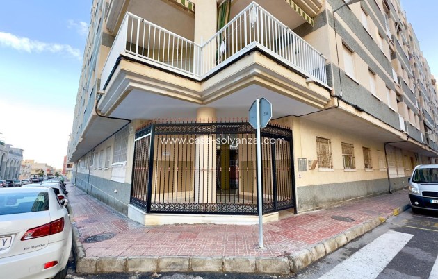 Herverkoop - Appartement / flat - Torrevieja - Center