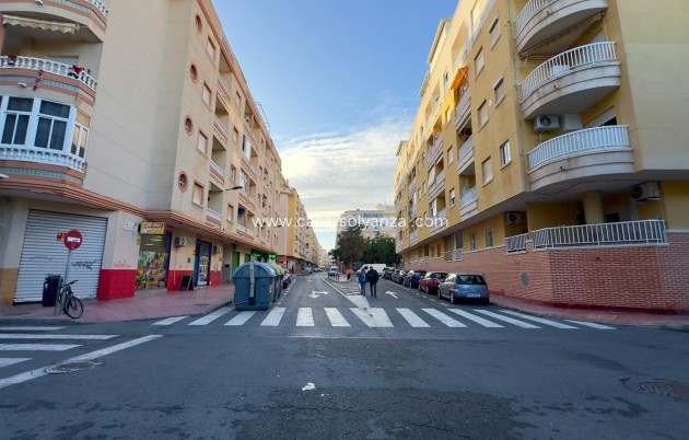 Herverkoop - Appartement / flat - Torrevieja - Center