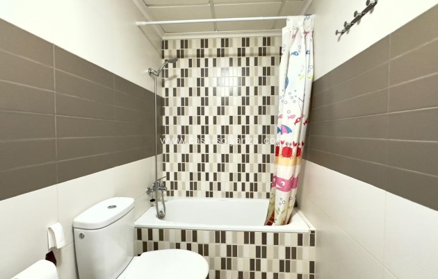 Wiederverkauf - Wohnung - Torrevieja