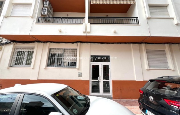 Revente - Appartement - Torrevieja - Paseo Maritimo