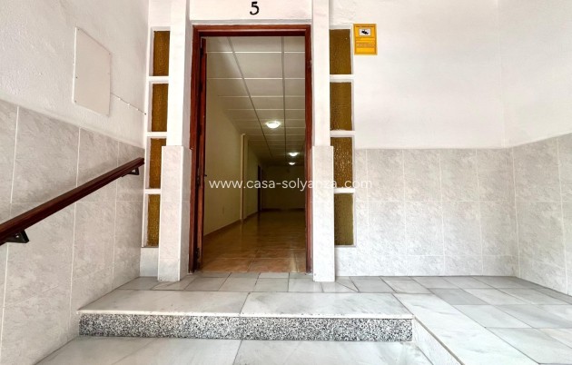 Revente - Appartement - Torrevieja - Paseo Maritimo