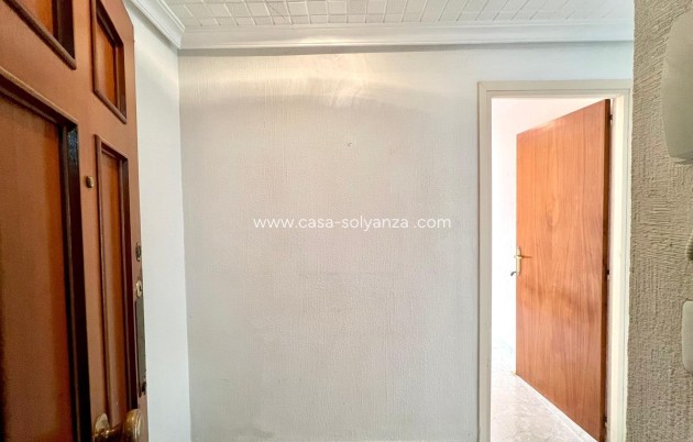 Revente - Appartement - Torrevieja - Paseo Maritimo