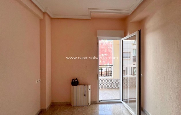 Revente - Appartement - Torrevieja - Paseo Maritimo