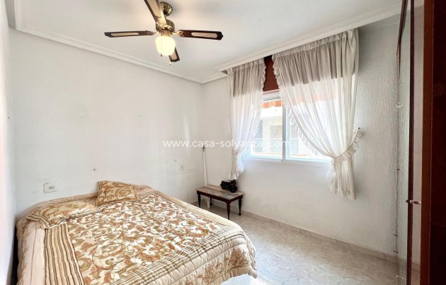 Revente - Appartement - Torrevieja - Paseo Maritimo