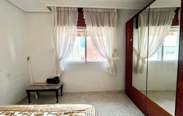 Revente - Appartement - Torrevieja - Paseo Maritimo