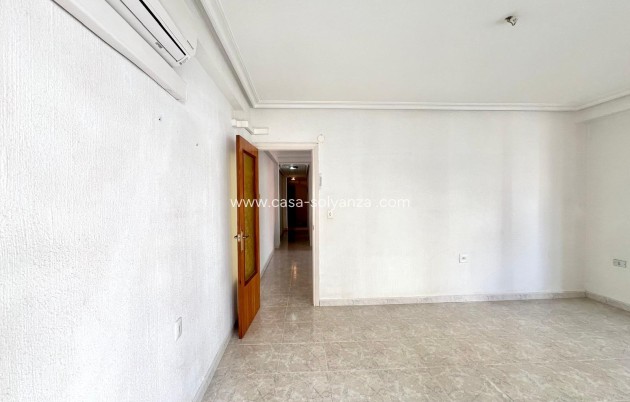 Revente - Appartement - Torrevieja - Paseo Maritimo