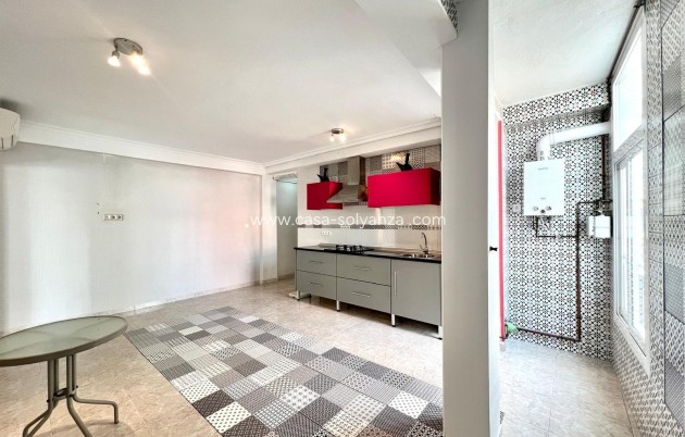 Revente - Appartement - Torrevieja - Paseo Maritimo