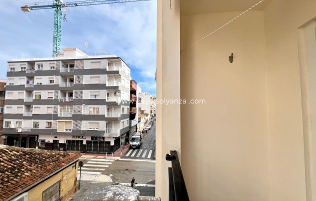 Revente - Appartement - Torrevieja - Paseo Maritimo