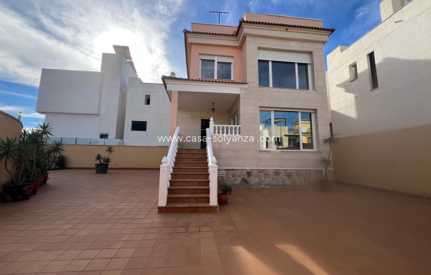 Revente - Villa - Orihuela Costa - Villamartín
