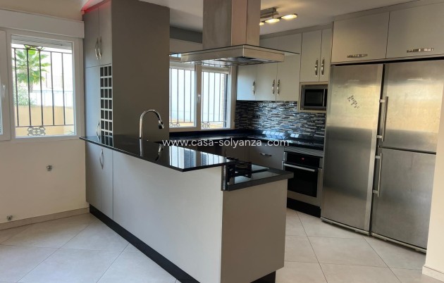 Revente - Villa - Orihuela Costa - Villamartín