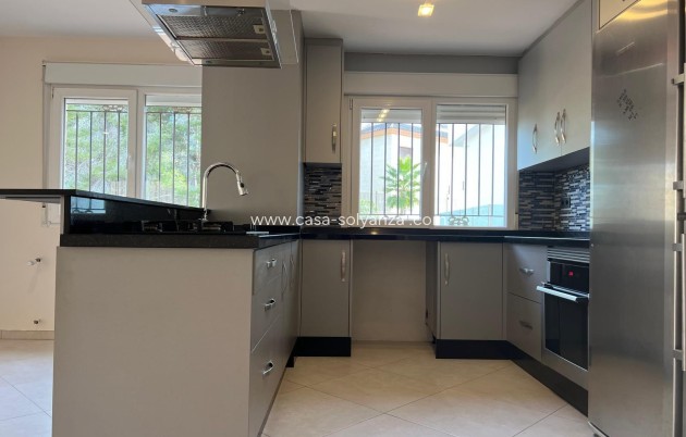 Revente - Villa - Orihuela Costa - Villamartín