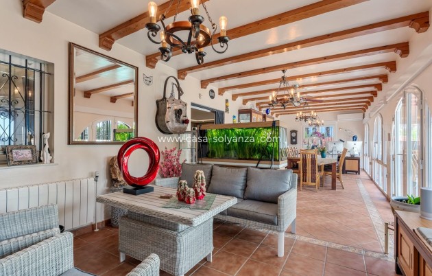 Resale - Villa - Daya Vieja - Costa Blanca