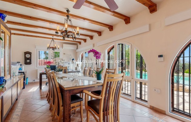 Resale - Villa - Daya Vieja - Costa Blanca