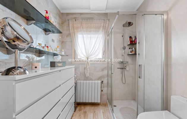Resale - Villa - Daya Vieja - Costa Blanca