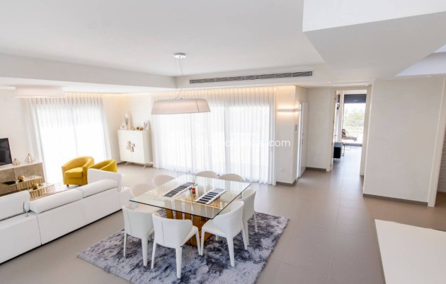 Neue Gebäude - Villa - Dehesa De Campoamor