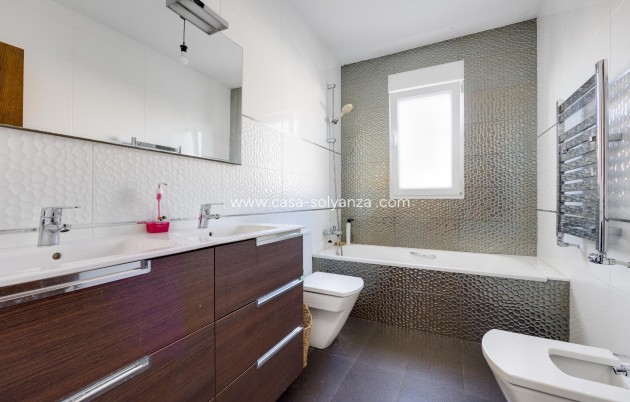 Resale - Villa - Ciudad Quesada