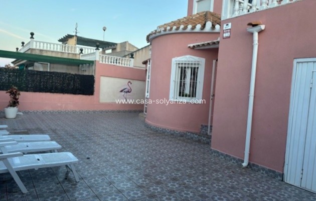 Resale - Villa - Playa Flamenca - Costa Blanca