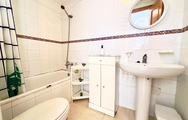 Herverkoop - Bungalow - Orihuela Costa - La Florida