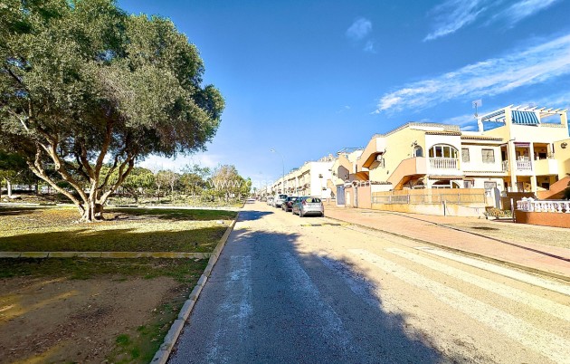 Herverkoop - Bungalow - Orihuela Costa - La Florida
