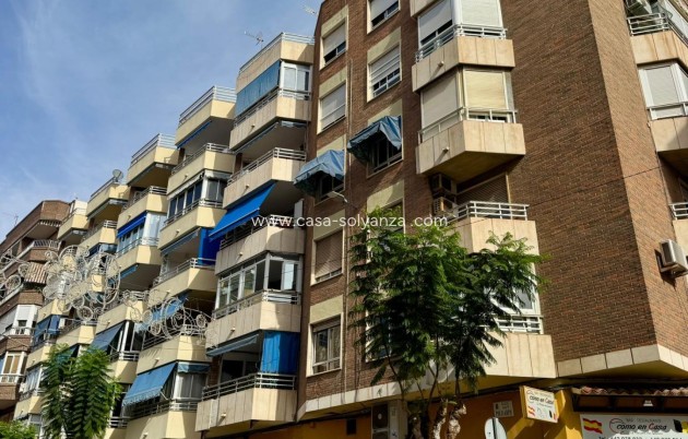 Herverkoop - Appartement / flat - Torrevieja - Center